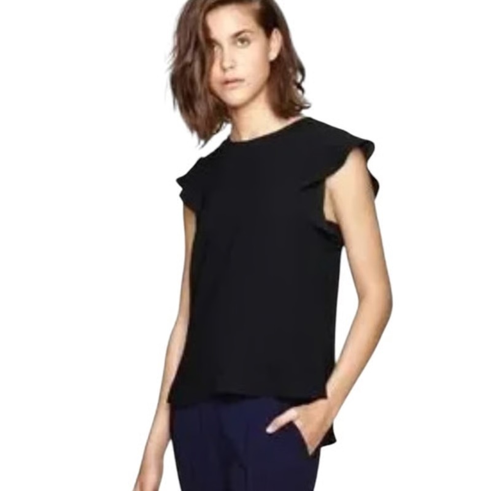 Aritzia Babaton Chaplin Flutter Sleeve Blouse Black size Medium